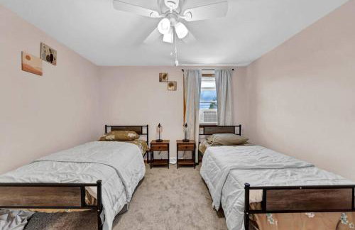 Cozy Duplex Near BUF International Airport - Foto 12