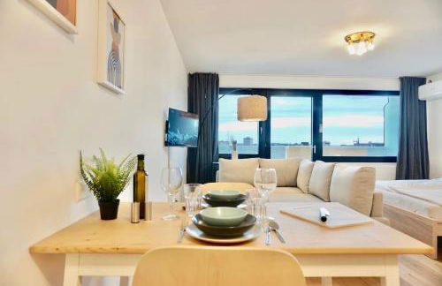 NEU modernes Apartment in Top Lage, free Parking max 1,65m Höhe und 1,8m Breite - Foto 22