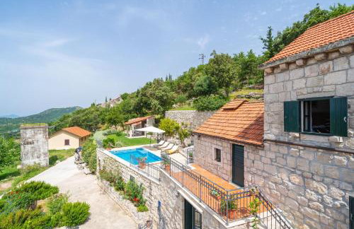 Holiday Home Majkovi - Photo 53