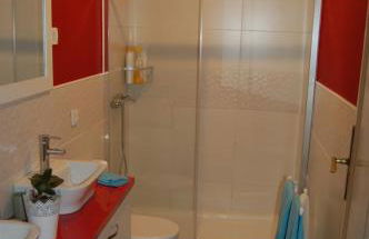 Rua Nova Apartment 28, 3 Dormitorios, WIFI, PS4 y Netflix, a 200m Catedral - Foto 29