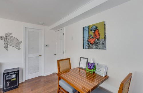 Canal-Front Backyard Oasis! Jersey Shore Retreat - Foto 9