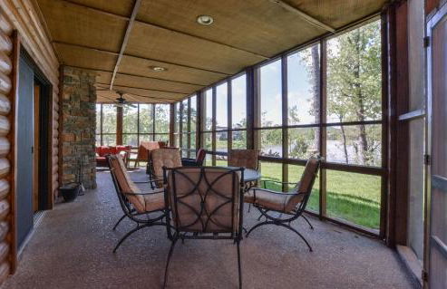 Luxury Lakefront Chalet Resort 2 Pools FREE Amenities Dock Kayaks Waterslide - Foto 21