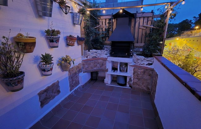 Attic & Terrace BBQ Park Güell BCN Metro - Foto 19