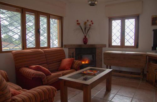 'El Mirador de Sotillo', un Oasis de Confort con Piscina y Jacuzzis - Photo 40