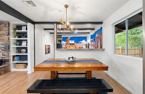 Walk to GC Train Depot and Route 66, king beds, game room, BBQ, firepit - Photo 11