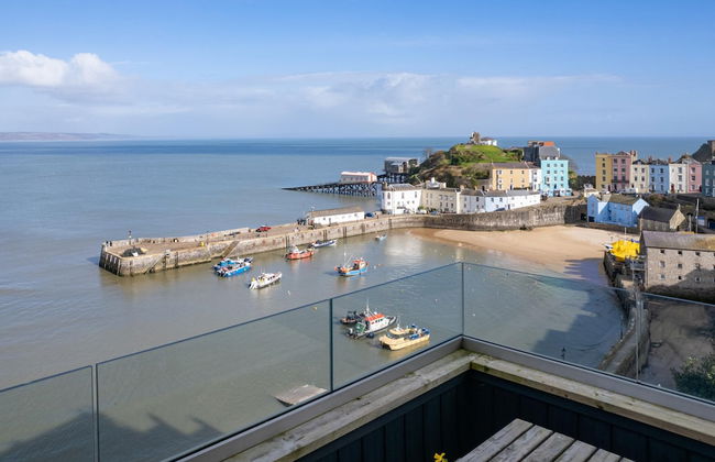 Royal Victoria Court 11 - Sea and Harbour Views - Photo 29