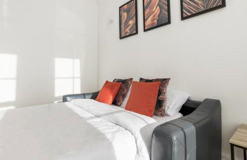 Modern aptmt, 2 Stops to Central London, Smart lock, Netflix - Foto 10