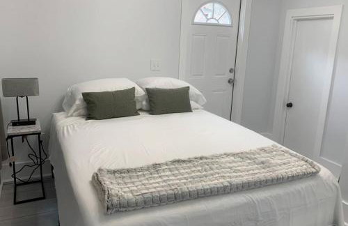 Cozy Coastal Retreat N Lake Ontario Sleeps 8 - Foto 10