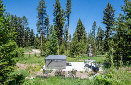 Dog Friendly Mountain Cabin with Hot Tub - Foto 48