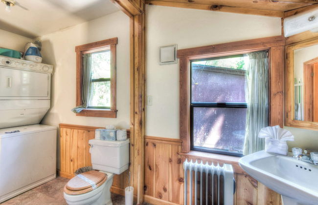 Moonlight Cove w/ Grill Tahoe Beach Next Door! - Photo 11