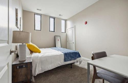 2BR Executive Downtown Apartment by ENVITAE - Foto 24