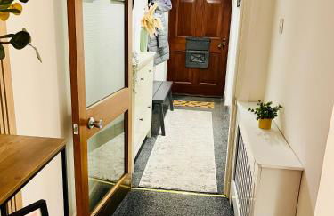 Central, Modern Apartment - Private Terrace - Dog Friendly - Photo 5