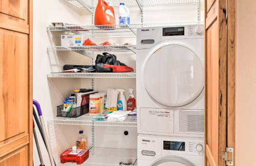 Alaskan Mountain Gem with Private Hot Tub and Gym! - Foto 24