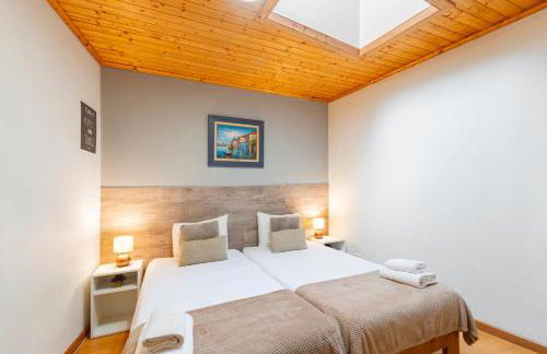 Casa Rústica T2 com Salamandra e Cozinha - Seia - Serra da Estrela - Casa do Loureiro II - Foto 10