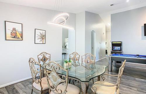 Pool home near Disney w themed rooms - Foto 16