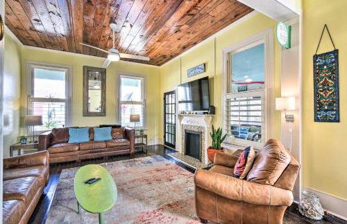 Walk to Beach! Group-Friendly Galveston Hideaway - Foto 7