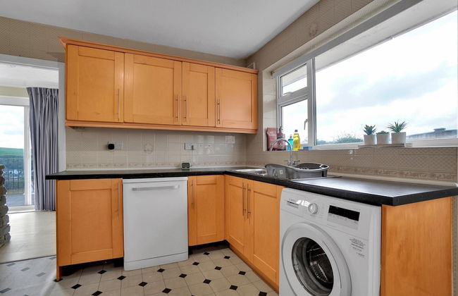 Saltdean Seaview 1 and Free Parking by My Getaways - Foto 24