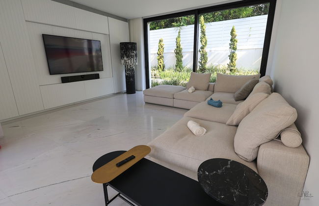 Luxurious Coastal Villa w Pool & Garden - Foto 29