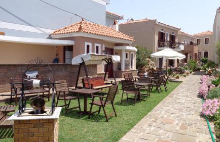 Niki Studios Sea - Front - Photo 21