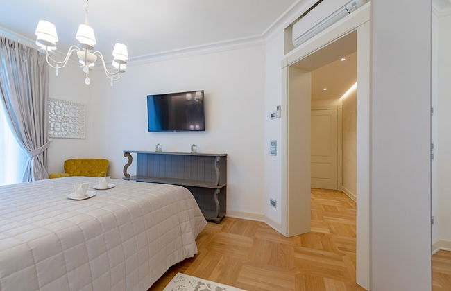 Luxury Lakefront Catullo A1 by Wonderful Italy - Photo 17