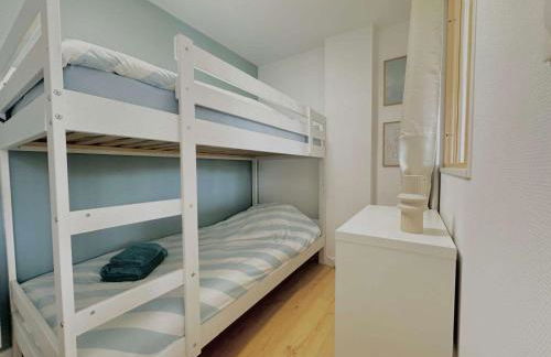 L'îleau, accès direct plage et jardin - Photo 13