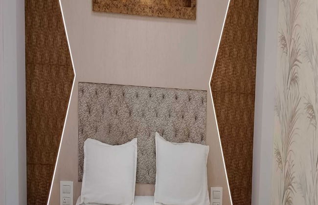 The Diplomat Villa - Photo 8