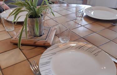 Gîte Volcans - 1-4 pers, au calme à 20 mins de Vulcania, Puy-de-Dôme et Lemptegy, 35 mins du Mont Dore et du Sancy - Foto 5