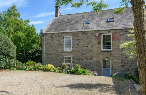 10 Bed Stunning House in village, with Hot Tub - Photo 64