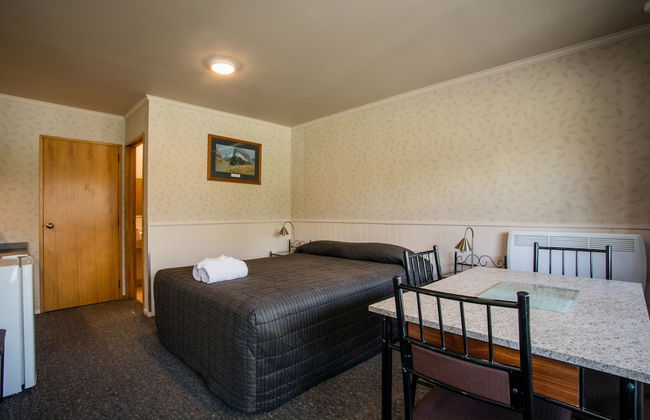 Te Anau Top 10 Holiday Park - Photo 17