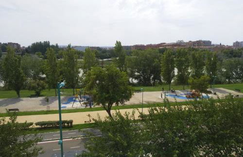 El Balcón del Ebro by Alogest- Vistas, piscina y 2 parking - Foto 54