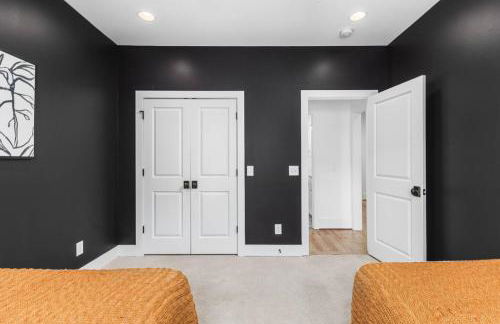 TWO Neighboring Homes Sleeps 24 Walk to 12 South - Foto 69