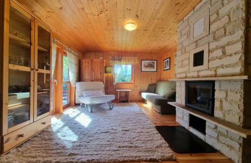 Chatka Baby Jagi - Domek z balią i kominkiem w lesie pośród jezior - Foto 19