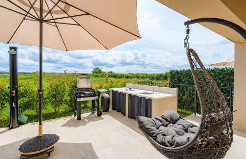 Mediterranes und modernes Apartment mit Jacuzzi, Waschmaschine, Grill - Photo 1