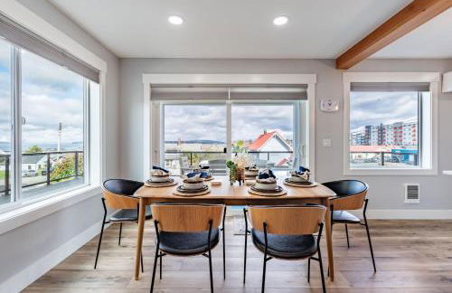 Spacious 3BR Home Sleeps 8 Private Backyard - Foto 2