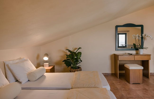 Griffon Kymi Hotel previously known as Valledi Village - Foto 18