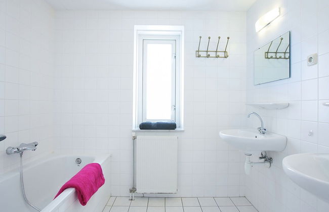 Villa by the Harbour With Sauna - Photo 6