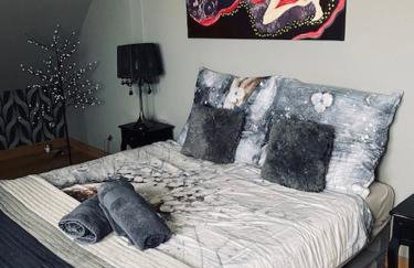 Chata pod strzechą w Beskidach - Foto 38