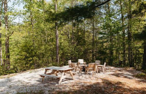 "Lumber Lodge" - Comfy & Woodsy Stay in RRG/Auxier - Foto 29