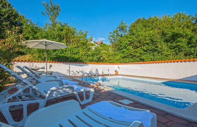 Adorable Holiday Home With Private Pool & Terrace With Barbecue - Foto 17