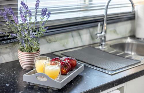 ROOMS NEAR ME - Entire Apartment none sharing, kitchen, bathroom and nearby parking - Foto 32