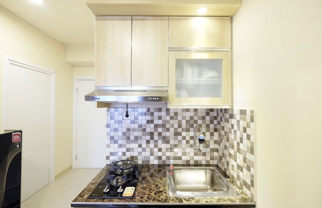 Clean And Tidy Green Pramuka Apartement - Foto 25