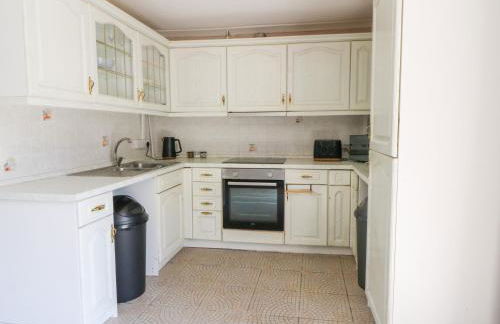 Garden Apartment - Photo 12