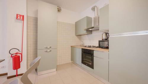 Unico Apt 5, 4 ospiti, parcheggio gratis, 10 minuti da Venezia - Photo 4, stove