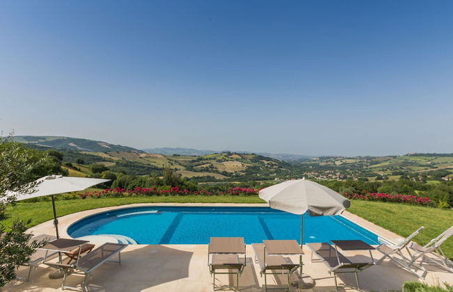 Belvilla by OYO Villa Cucco - Foto 13