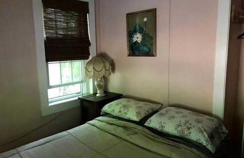 Superb Family Cabin with Mountain Views and Deck in Shandaken, New York - Foto 10