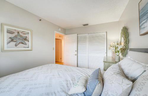 Beachfront Condo with Pool in Redington Shores - Foto 19