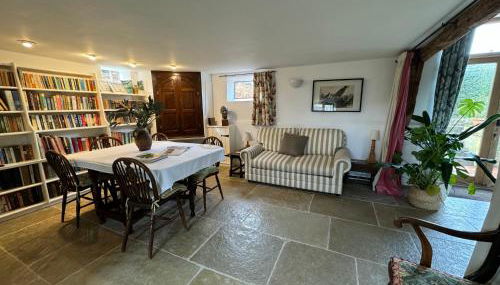 Unique 17c listed Barn in a Shropshire hamlet. - Foto 2