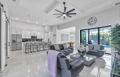 Cape Coral Oasis - Pool & Bintelli Golf Cart - Foto 4