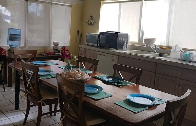 Spacious Villa On The Beach - Photo 23