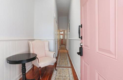 Lovely Victorian Beauty in Heart of Downtown - Foto 53